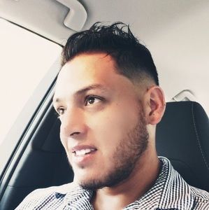 Meet your Posher, Andres